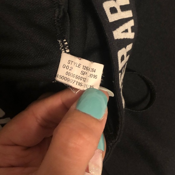 Under Armour Shorts - Picture 5 of 5